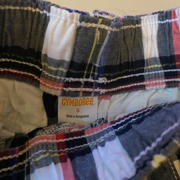 2 Set of Cargo Shorts - Picture 3 of 5